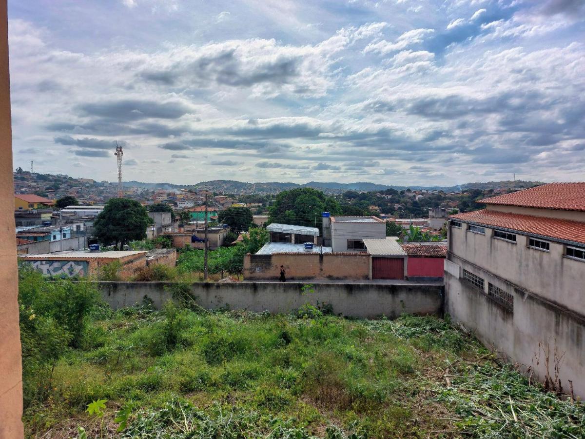Casa Completa E Aconchegante Em Ribeirão das Neves Екстериор снимка